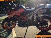 KTM 390DUKE 2017 黑金屬灰 - 「Webike摩托車市」
